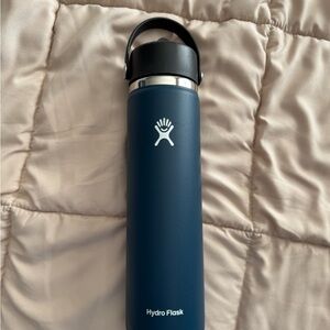 hydro flask 24 oz Wide Mouth with Flex Straw Cap